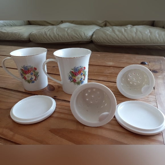 Adeline Porcellana Fine Disegno Italian Tea Mug/Cup Infuser Lid- Rare Find - Picture 8 of 9